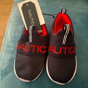 Nautica tennis shoes